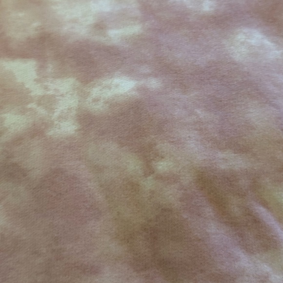 Old Navy Women’s Oversize Sweatshirt - Picture 4 of 9